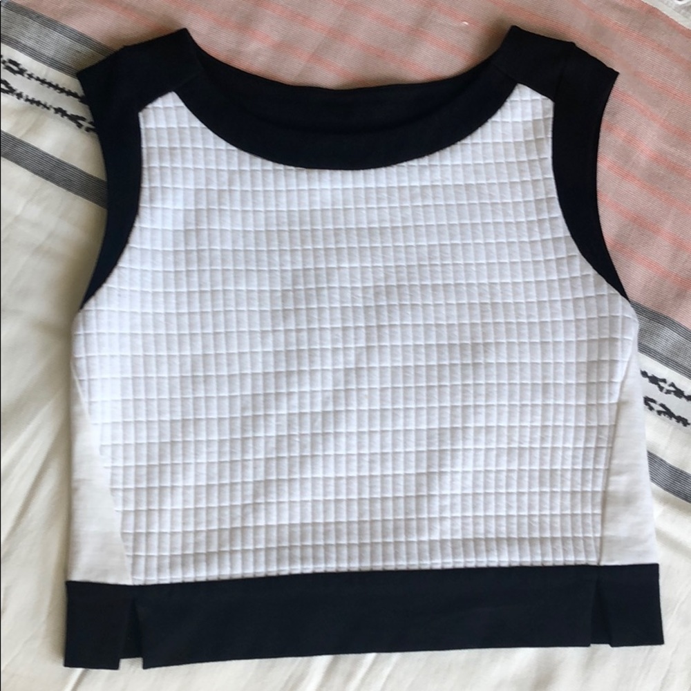 Banana Republic Crop Shell